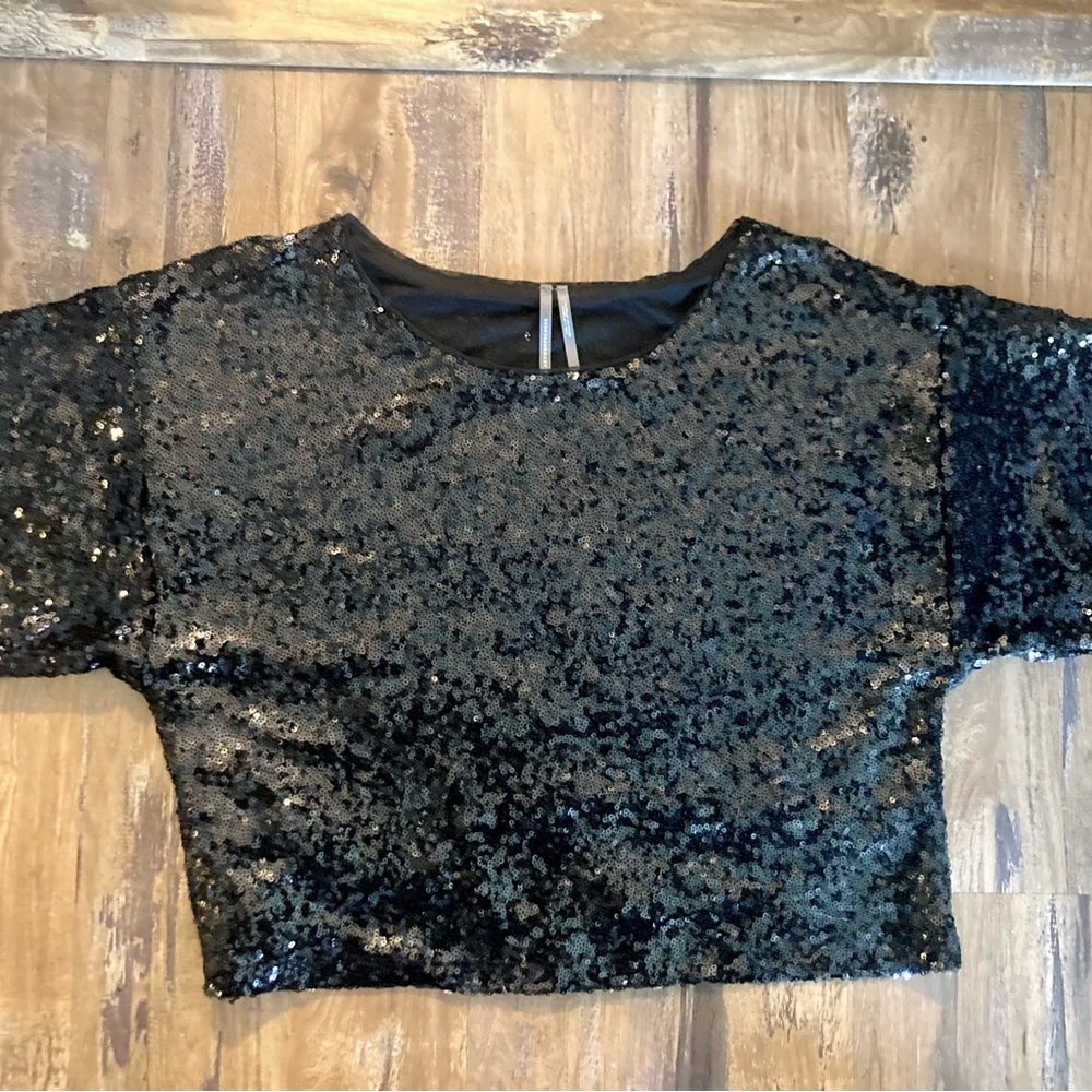 by Anthropologie Black Sequin Cropped Short-Sleeve Top Relaxed Boxy Fit EUC Sz S - Picture 13 of 16